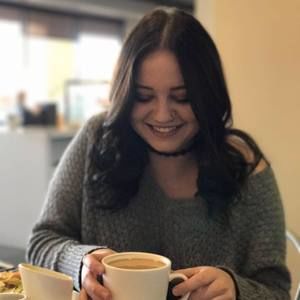 Meet your Posher, Danielle